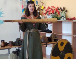 zdjęcie do artykułu: Żywa lekcja historii w klasach 1- 3 - Kim są nasi przodkowie, czyli jak żyli Słowianie tysiąc lat temu?