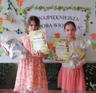 zdjęcie do artykułu: Nagrody w Międzyszkolnym Konkursie Plastycznym  na Najpiękniejszą ozdobę wiosenną
