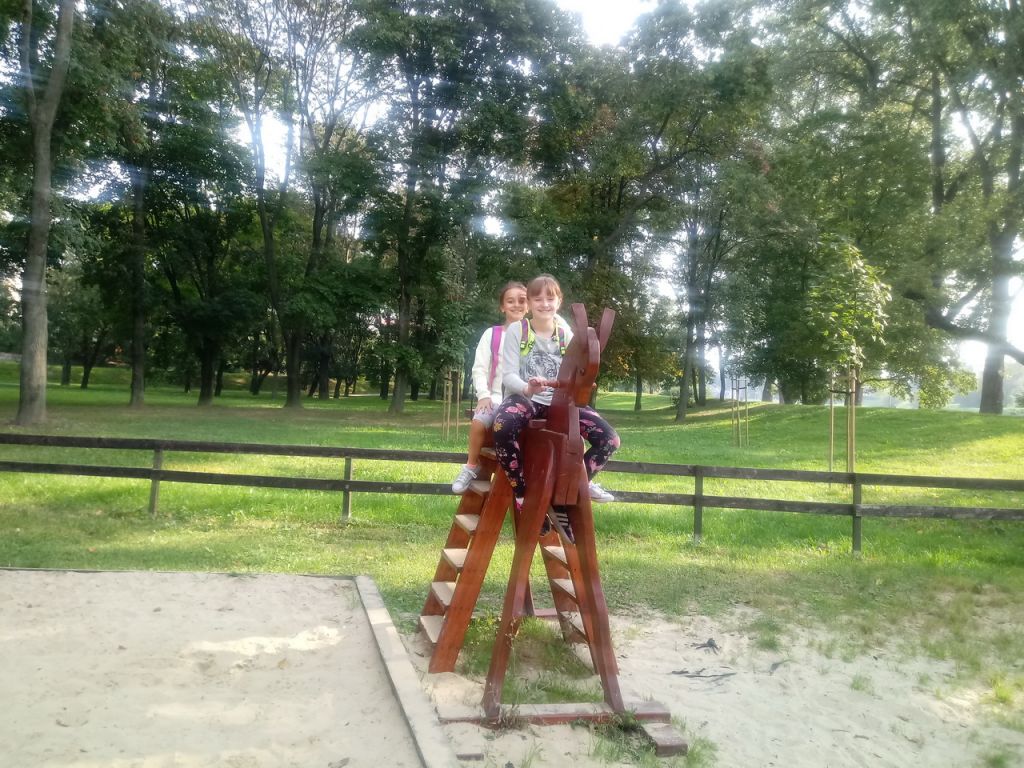 09