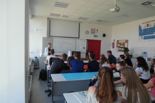 zdjęcie do artykułu: Zajęcia  laboratoryjne z KOŁEM NAUKOWYM CHEMIKOS