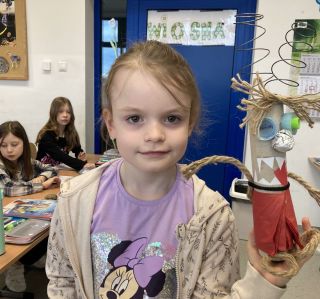 zdjęcie do artykułu: Projekt ekologiczny pod hasłem Jak z butelek powstają bluzy polarowe. 