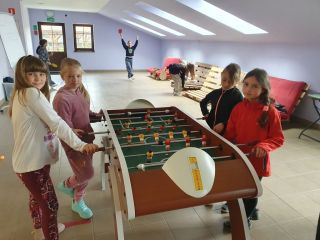 zdjęcie do artykułu: Wycieczka klasy 3b i 3f do Siedliska Janczar w Pstrągowej