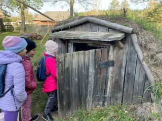 zdjęcie do artykułu: Wycieczka klas 2a i 2e do sansenu w Kolbszowej