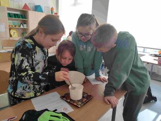 zdjęcie do artykułu: Praktyczne stacje zadaniowe o jednostkach długości i masy w klasach 4