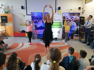 IMG_20200302_095915_BURST002-1040x780