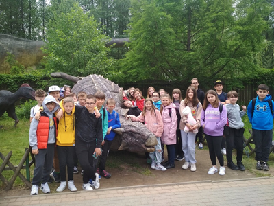 zdjęcie do artykułu: Wycieczka klas 5d i 5e do Bałtowskiego Kampusu Turystycznego