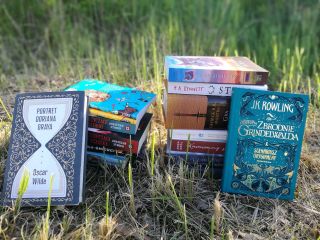 zdjęcie do artykułu: Z książką w plenerze