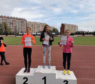 zdjęcie do artykułu: Sukces w Miejskich Indywidualno - Drużynowych Biegach Przełajowych dla Szkół Podstawowych