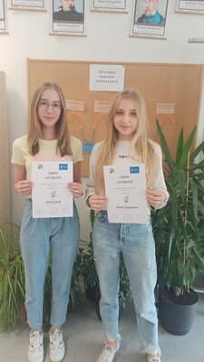 zdjęcie do artykułu: Trzy laureatki w konkursie literackim Pisać każdy może?