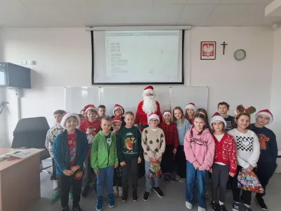 Tmp 702e1e3e-0dde-4504-bb77-f5c3555f881a