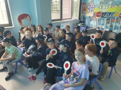 Tmp 194b3b89-69bd-4504-a632-c9c6b0b3bc0c