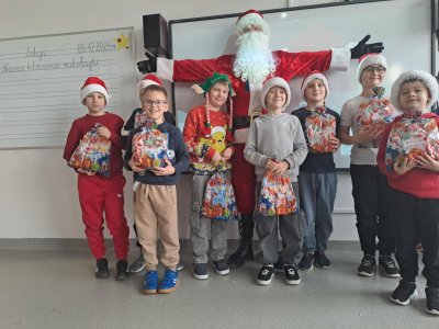 Tmp 3f263d42-4e27-4ad3-96f7-e3224ebc6add