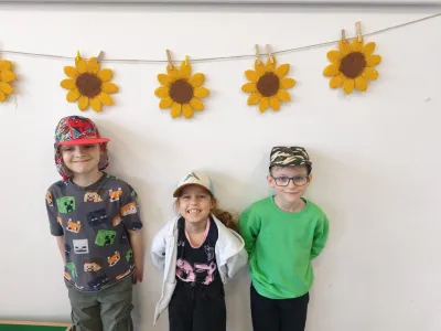 zdjęcie do artykułu: Pierwszy dzień wiosny – Dzień Niecodziennej Czapki w szkole