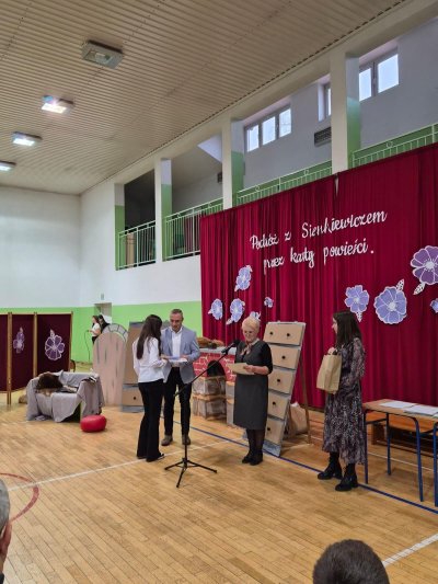 Tmp f0e2017a-6fef-4f77-b7e3-6e5a29492aed