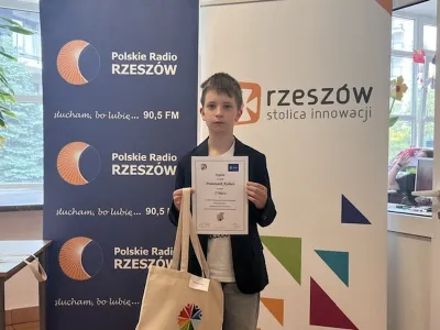 zdjęcie wprowadzające do artykułu: Sukces naszego ucznia w Powiatowym Konkursie Liter