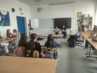 zdjęcie wprowadzające do artykułu: Sąd nad Edmundem – niezwykła lekcja w klasie 4cf!