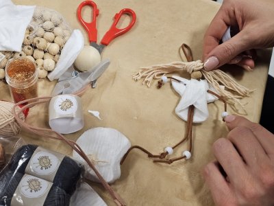 zdjęcie do artykułu: Rodzinne Warsztaty Bożonarodzeniowe 2025