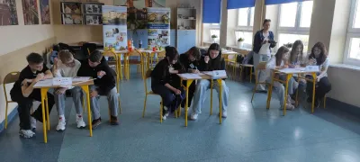 zdjęcie do artykułu: Finał VII Powiatowego Drużynowego Konkursu Wiedzy o Zjednoczonym Królestwie Wielkiej Brytanii i Irlandii Północnej oraz Stanach Zjednoczonych Ameryki Północnej dla uczniów klas siódmych, rozstrzygnięty!!