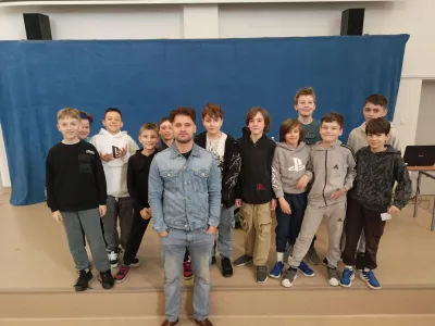 zdjęcie wprowadzające do artykułu: Spotkanie z popularnym twórcą internetowym