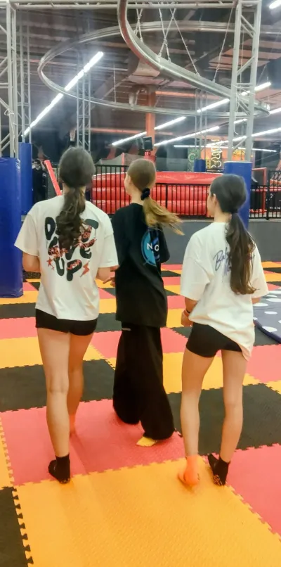 56c7c420-3c76-4ea1-a603-8d95341e0df1