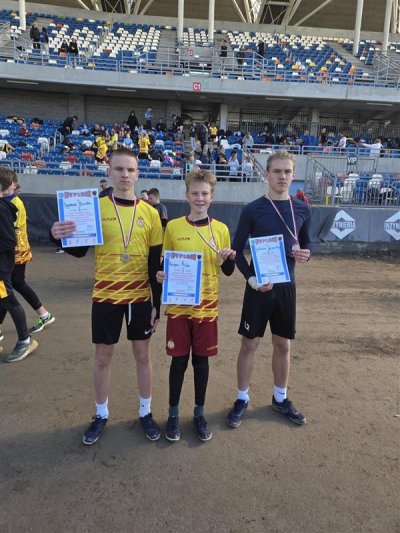 zdjęcie wprowadzające do artykułu: Miejskie Indywidualno-Drużynowe Biegi Przełajowe 2