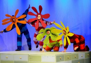 zdjęcie do artykułu: Wyjście do teatru Maska na spektakl pt. Najmniejszy samolot na świecie