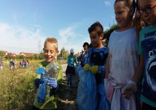 zdjęcie do artykułu: Sprzątanie świata - Polska - wspólna lekcja poszanowania środowiska klas 1-3 SP