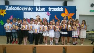 zdjęcie do artykułu: Zakończenie klas trzecich 