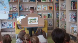 zdjęcie do artykułu: Teatrzyk Kamishibai