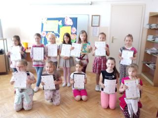 zdjęcie do artykułu: Wyróżnienia w Międzyszkolnym  Konkursie  Plastycznym  pt. Wiosna w poezji 