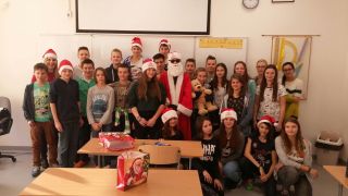 zdjęcie do artykułu: Święty Mikołaj w klasie 1C gimnazjum