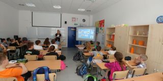 zdjęcie do artykułu: Niecodziennie na matematyce w klasie 5a