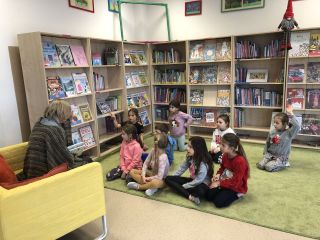 zdjęcie do artykułu: Spotkanie w bibliotece szkolnej. Poznajemy pracę bibliotekarza