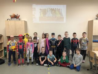 zdjęcie do artykułu: Bal Przebierańców-Dzień postaci z Bajek