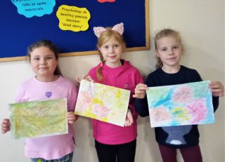 zdjęcie do artykułu: Frotaż z liści malowany akwarelą