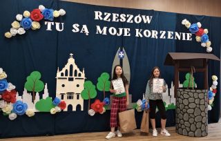 zdjęcie do artykułu: Nagrody w I Międzyszkolnym Konkursie Plastyczno - Fotograficznym RZESZÓW - TU SĄ MOJE KORZENIE