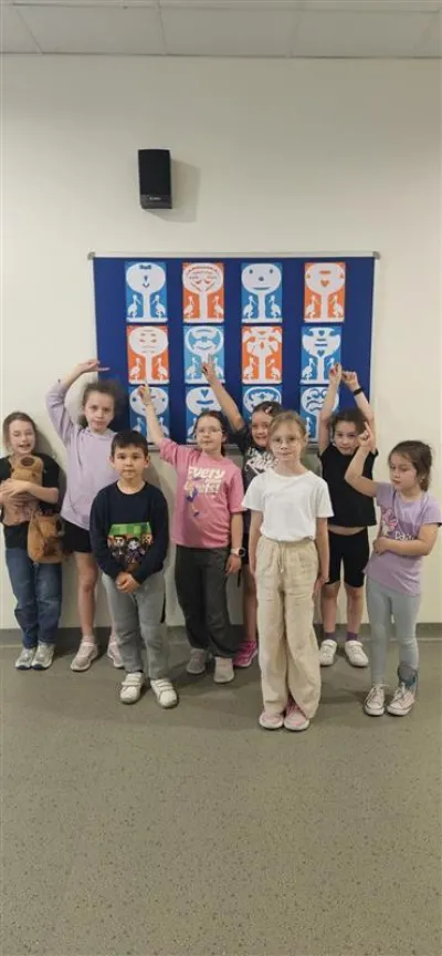 zdjęcie do artykułu: Na ludowo - wycinanka z papieru